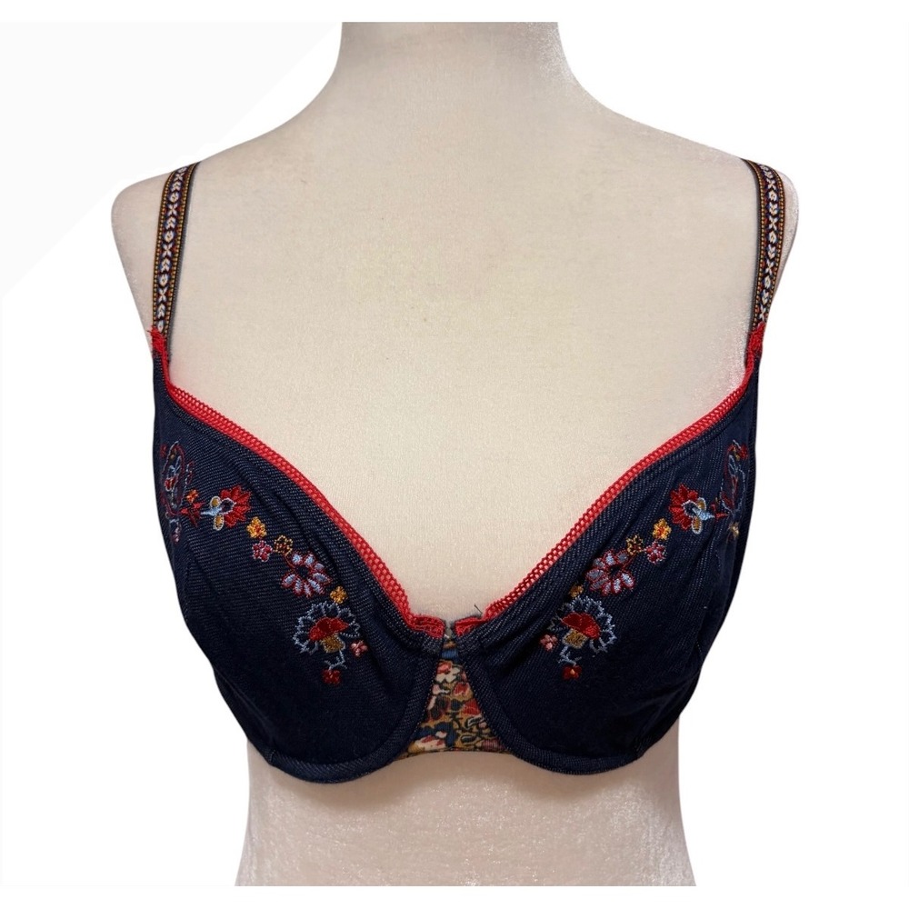 No Romeo Embroidered Denim Look Underwire Bra 36C Navy Red Boho Paisley Floral